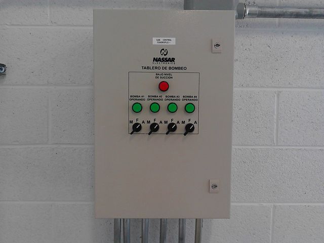 control de bombeo alternador-simultaneador 4 bombas